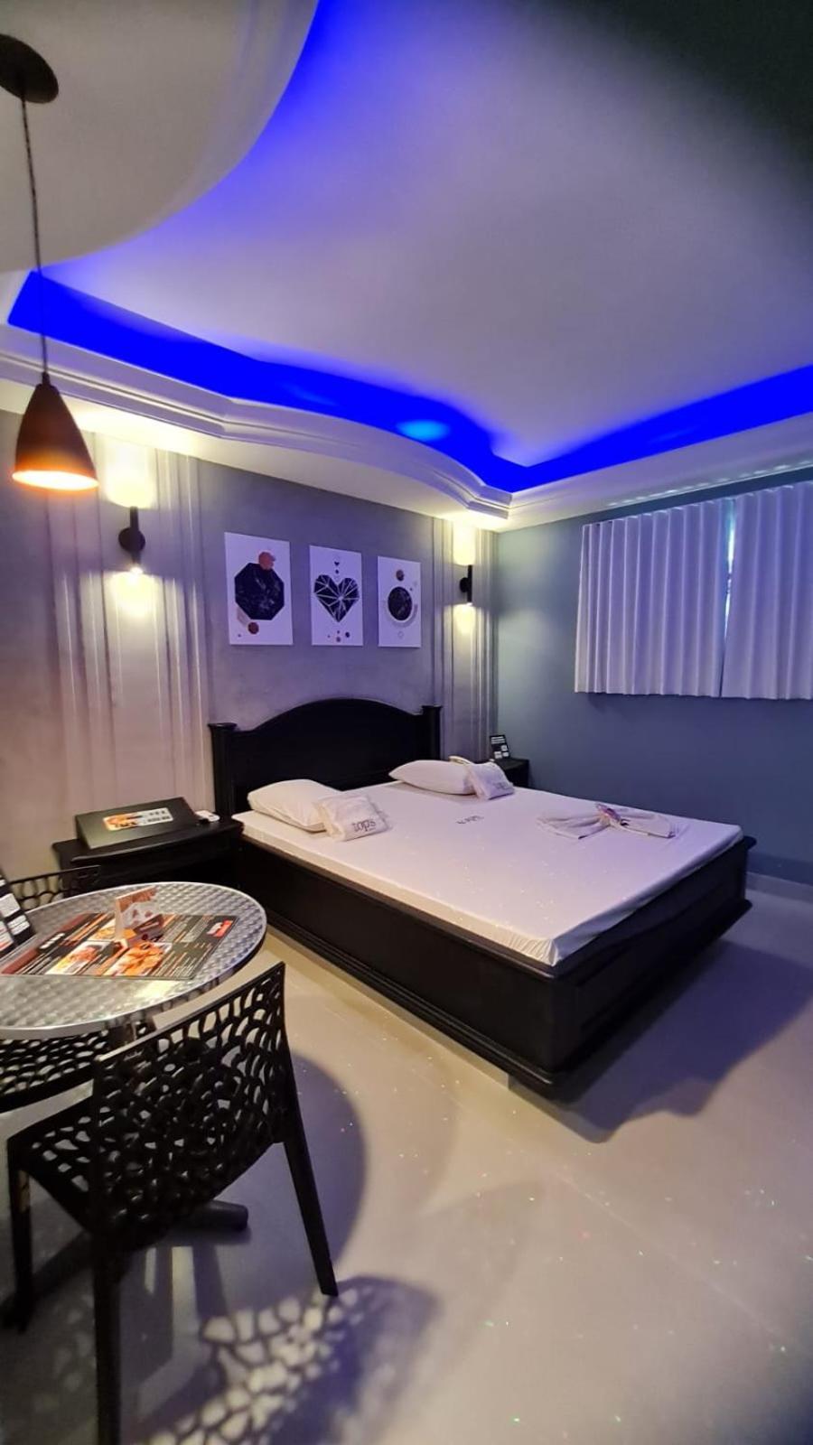 Top'S Motel (Adults Only) Jacareí Extérieur photo